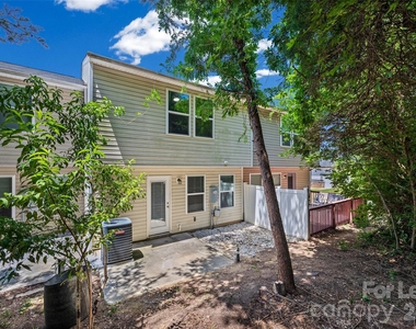 9612 Brackenview Court - Photo Thumbnail 32