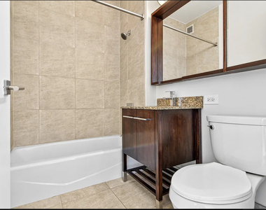West 31st Street - Photo Thumbnail 3