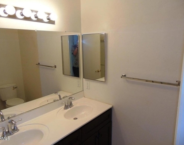 1243 Prairie Dog Circle - Photo Thumbnail 6