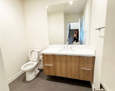 501 N Santa Anita - Photo Thumbnail 15