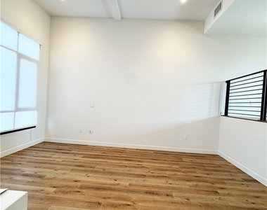 501 N Santa Anita - Photo Thumbnail 7