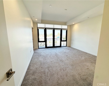 501 N Santa Anita - Photo Thumbnail 19