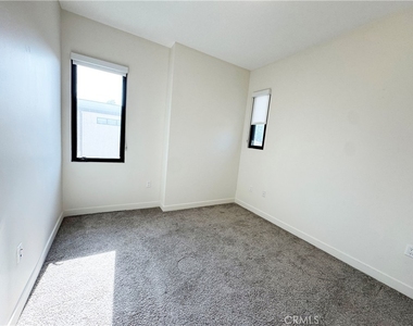 501 N Santa Anita - Photo Thumbnail 28