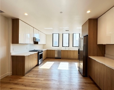 501 N Santa Anita - Photo Thumbnail 9