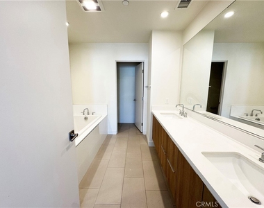501 N Santa Anita - Photo Thumbnail 23