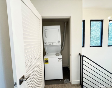 501 N Santa Anita - Photo Thumbnail 18