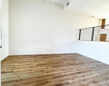 501 N Santa Anita - Photo Thumbnail 2