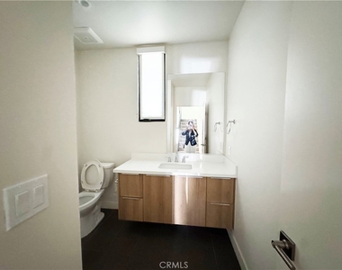 501 N Santa Anita - Photo Thumbnail 10