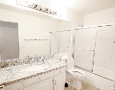25406 Blackthorne Drive - Photo Thumbnail 8