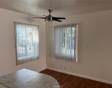 420 W Alameda Avenue - Photo Thumbnail 13