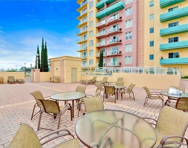488 E Ocean Boulevard - Photo Thumbnail 23
