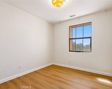 150 Barrow - Photo Thumbnail 11