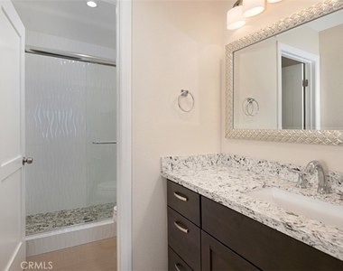 602 Carnation - Photo Thumbnail 9