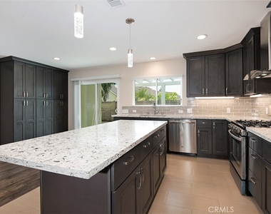 602 Carnation - Photo Thumbnail 13