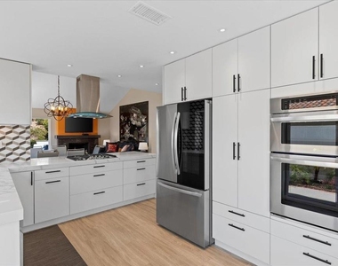 4744 Miletus Way - Photo Thumbnail 14