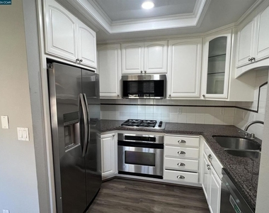 85 Tahoe Ct - Photo Thumbnail 4