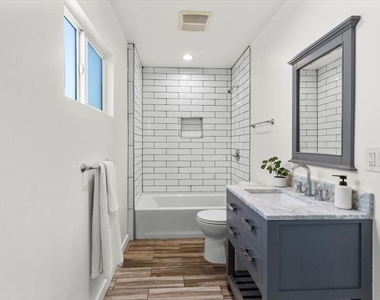 5152 Hartwick Street - Photo Thumbnail 22