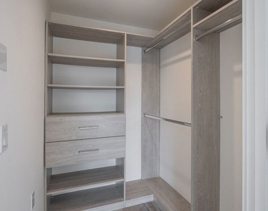 1237 S Holt Avenue - Photo Thumbnail 20