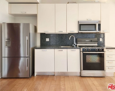 460 S Spring Street - Photo Thumbnail 8