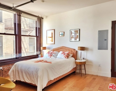 460 S Spring Street - Photo Thumbnail 13