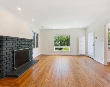 14041 Roblar Road - Photo Thumbnail 7