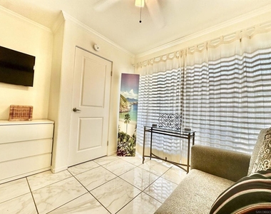 1021 Scott St - Photo Thumbnail 17