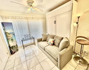 1021 Scott St - Photo Thumbnail 11