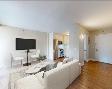 East 34th Street - Photo Thumbnail 1
