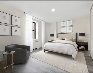 West 34th Street - Photo Thumbnail 2
