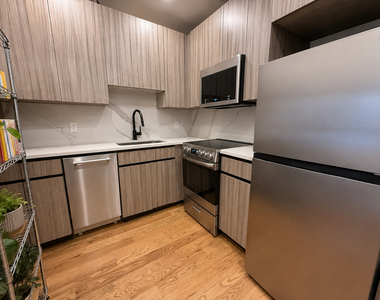 213 South 4th Street - Photo Thumbnail 4