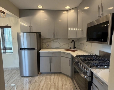 77 E Santa Barbara Road - Photo Thumbnail 1
