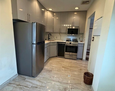 77 E Santa Barbara Road - Photo Thumbnail 2