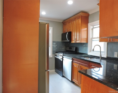 47 Hillside Avenue - Photo Thumbnail 4