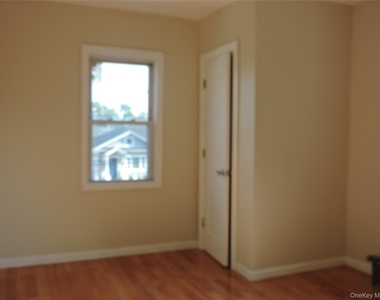 47 Hillside Avenue - Photo Thumbnail 3