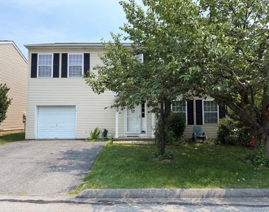 7 Pond Street - Photo Thumbnail 14