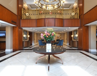 3000 Royal Court - Photo Thumbnail 22