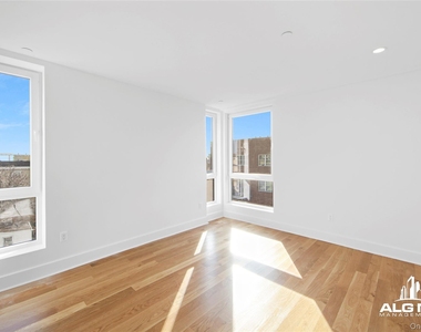 183 Beach 101st Street - Photo Thumbnail 8