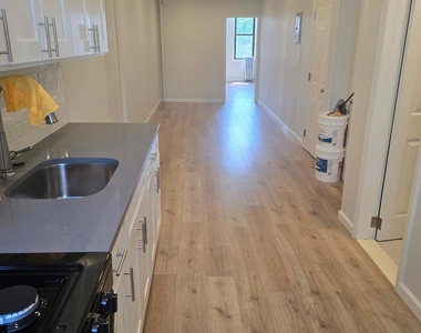 6077 55th Street - Photo Thumbnail 2