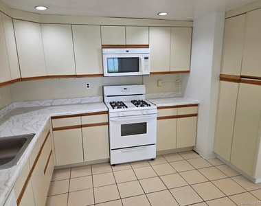 59 Beach Road - Photo Thumbnail 3