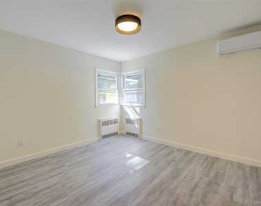 71-65 Douglaston Parkway - Photo Thumbnail 16