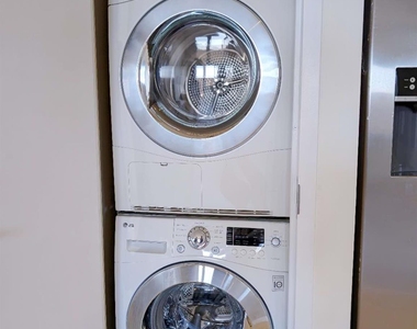 13619 Franklin Avenue - Photo Thumbnail 6