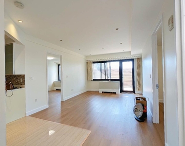 13619 Franklin Avenue - Photo Thumbnail 1
