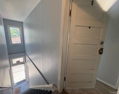 208 Main Street - Photo Thumbnail 10