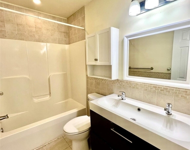 60 Peach Place - Photo Thumbnail 28