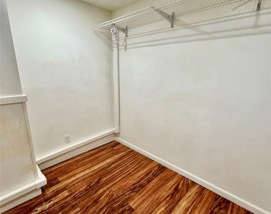 60 Peach Place - Photo Thumbnail 32
