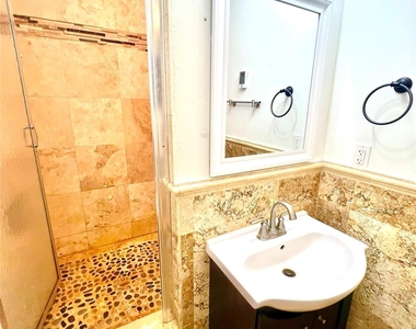 60 Peach Place - Photo Thumbnail 34