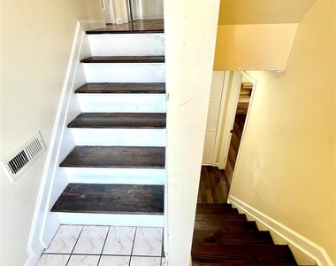 60 Peach Place - Photo Thumbnail 4