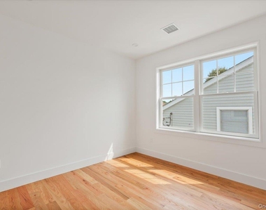 109 Park Avenue - Photo Thumbnail 15