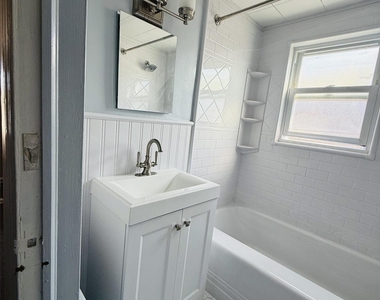62 Ash Street - Photo Thumbnail 8