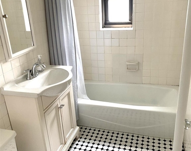 111 Sagamore Road - Photo Thumbnail 6